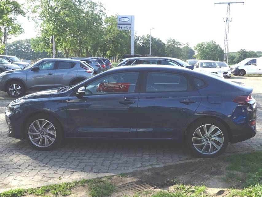 Fahrzeugabbildung Hyundai i30 i 30  Fastback 1.4 T-GDI  Trend