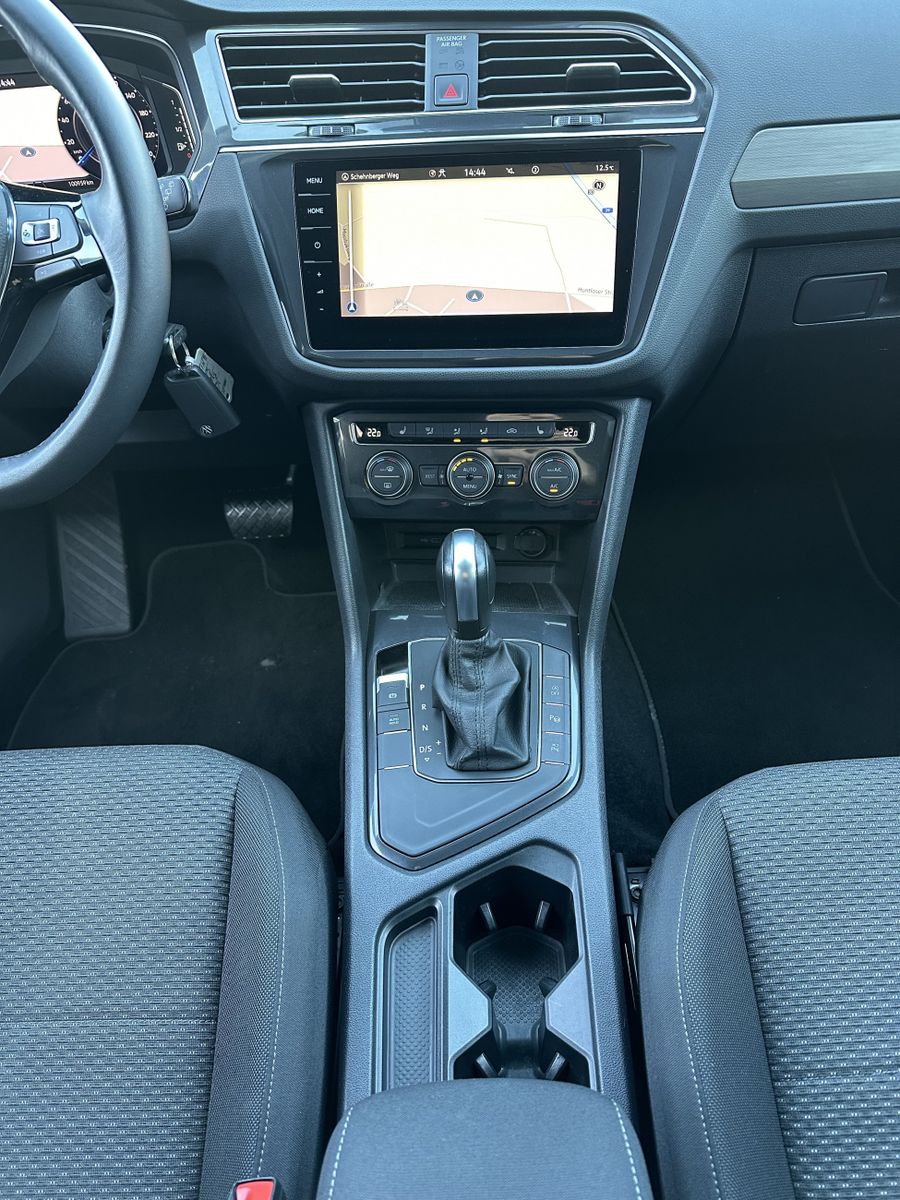Fahrzeugabbildung Volkswagen Tiguan Allspace 2.0 TDI DSG CL NAV+LED+ACC+KAM
