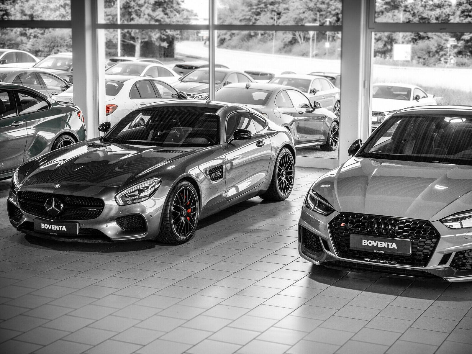 showroom-image-top
