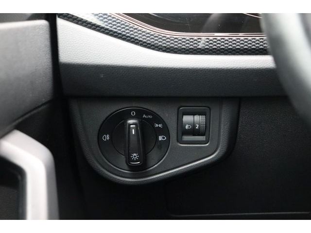 Fahrzeugabbildung Volkswagen Taigo 1.0 Life ACC Digitales Cockpit LED
