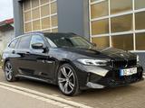 BMW 320 d xDrive M-SPORT FACELIFT AHK Innovation ACC