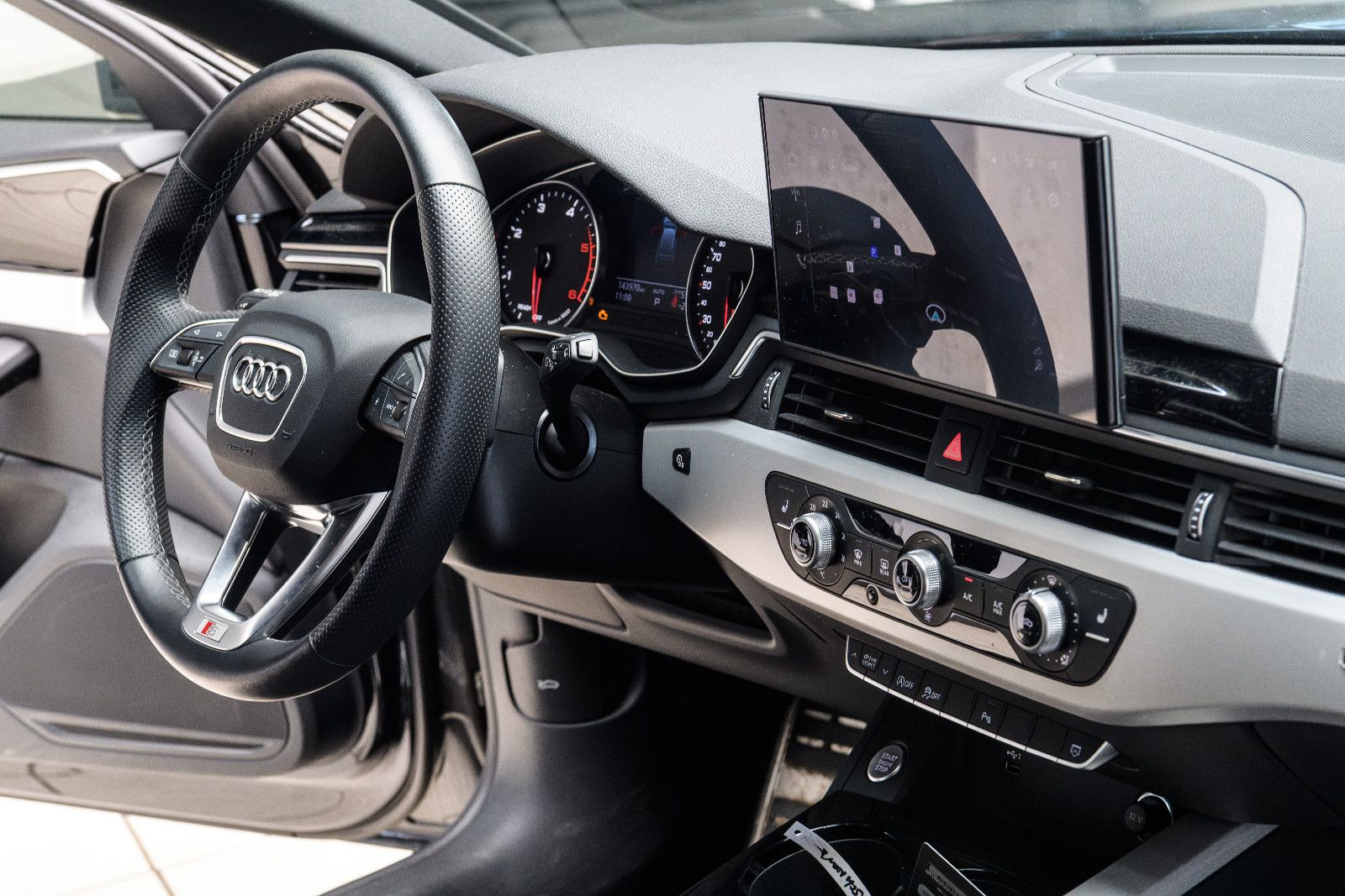 Fahrzeugabbildung Audi A4 Avant 40 TDI quattro advanced + Kamera +
