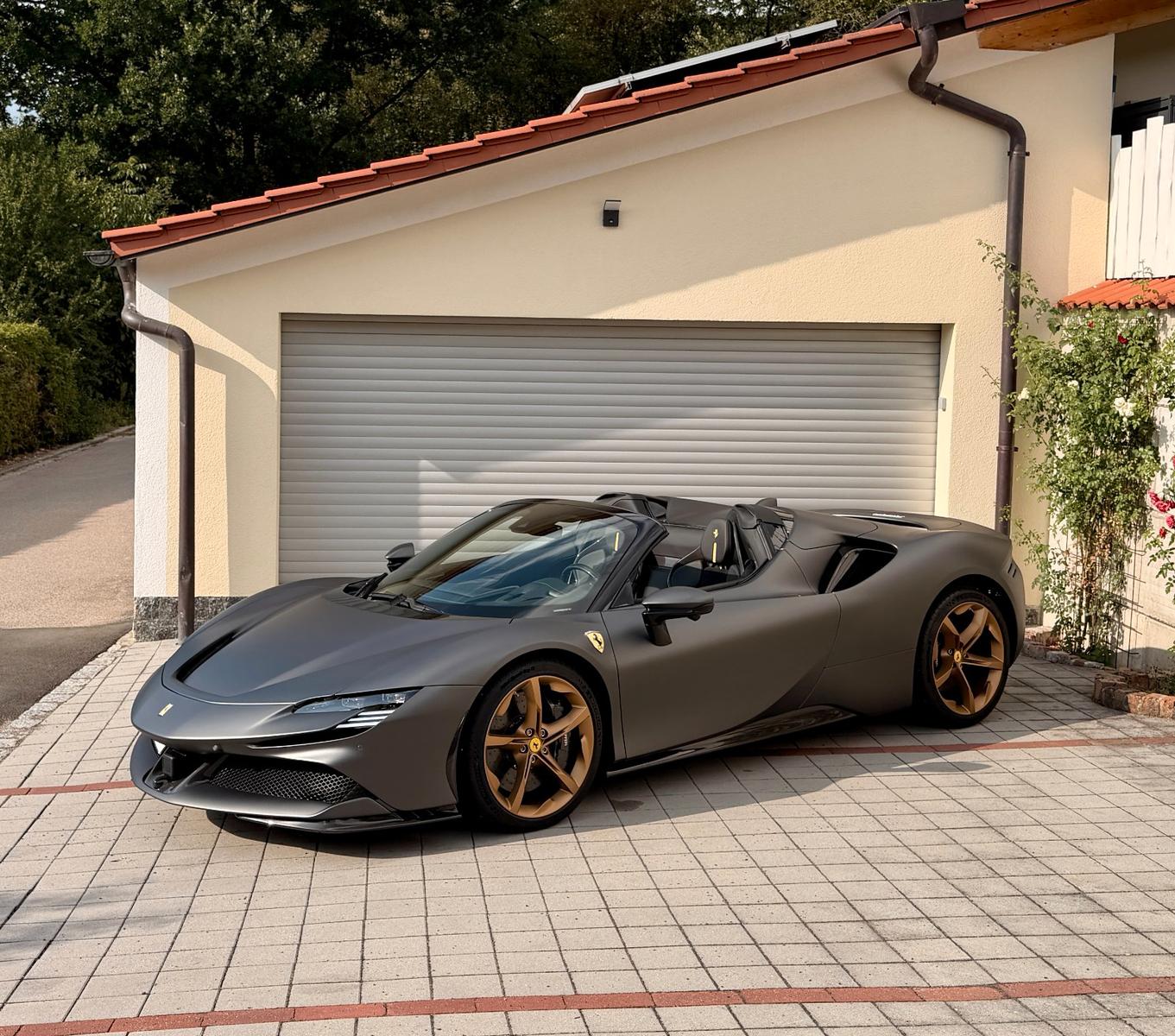 Ferrari SF90*SPYDER*CARBON*JBL*LIFT*MWST*360*