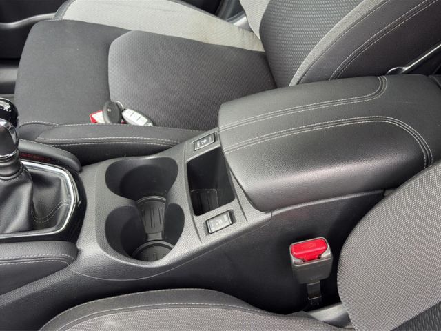 Nissan Qashqai N-Connecta 1,3 Pano*Navi*360*Kamera*LED*