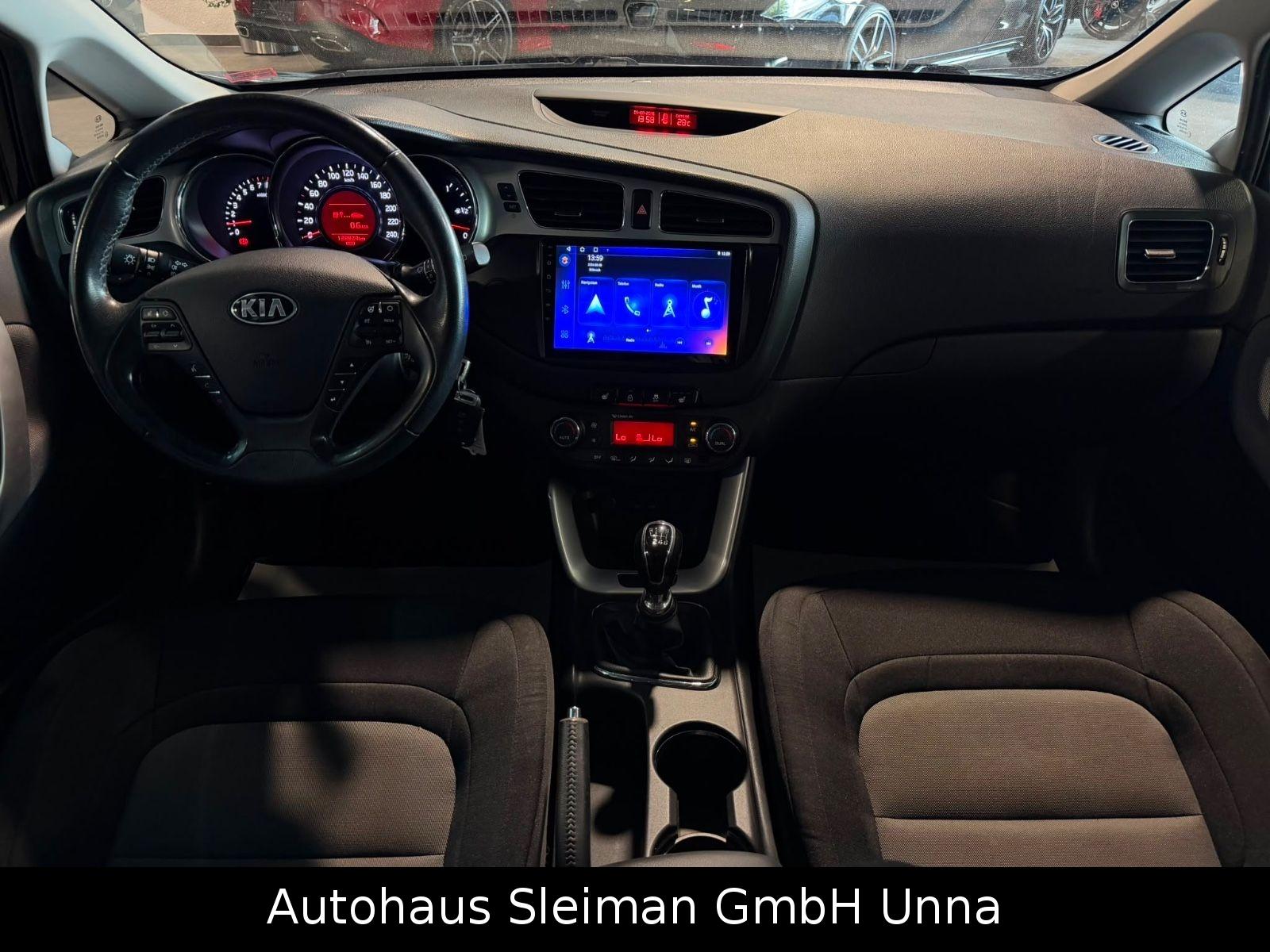 Kia cee'd 2014 — photo 8