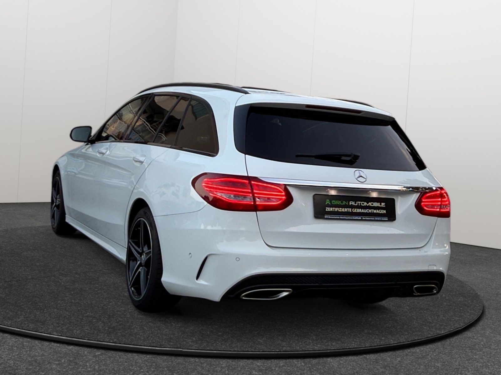 Fahrzeugabbildung Mercedes-Benz C 200 AMG Line Autom.Leder/R-Kamera/LED/Garantie