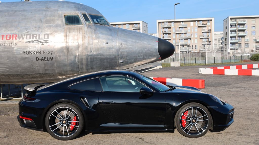 Image of Porsche 992