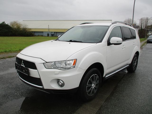 Mitsubishi Outlander 2.0 MIVEC Inform 2WD 