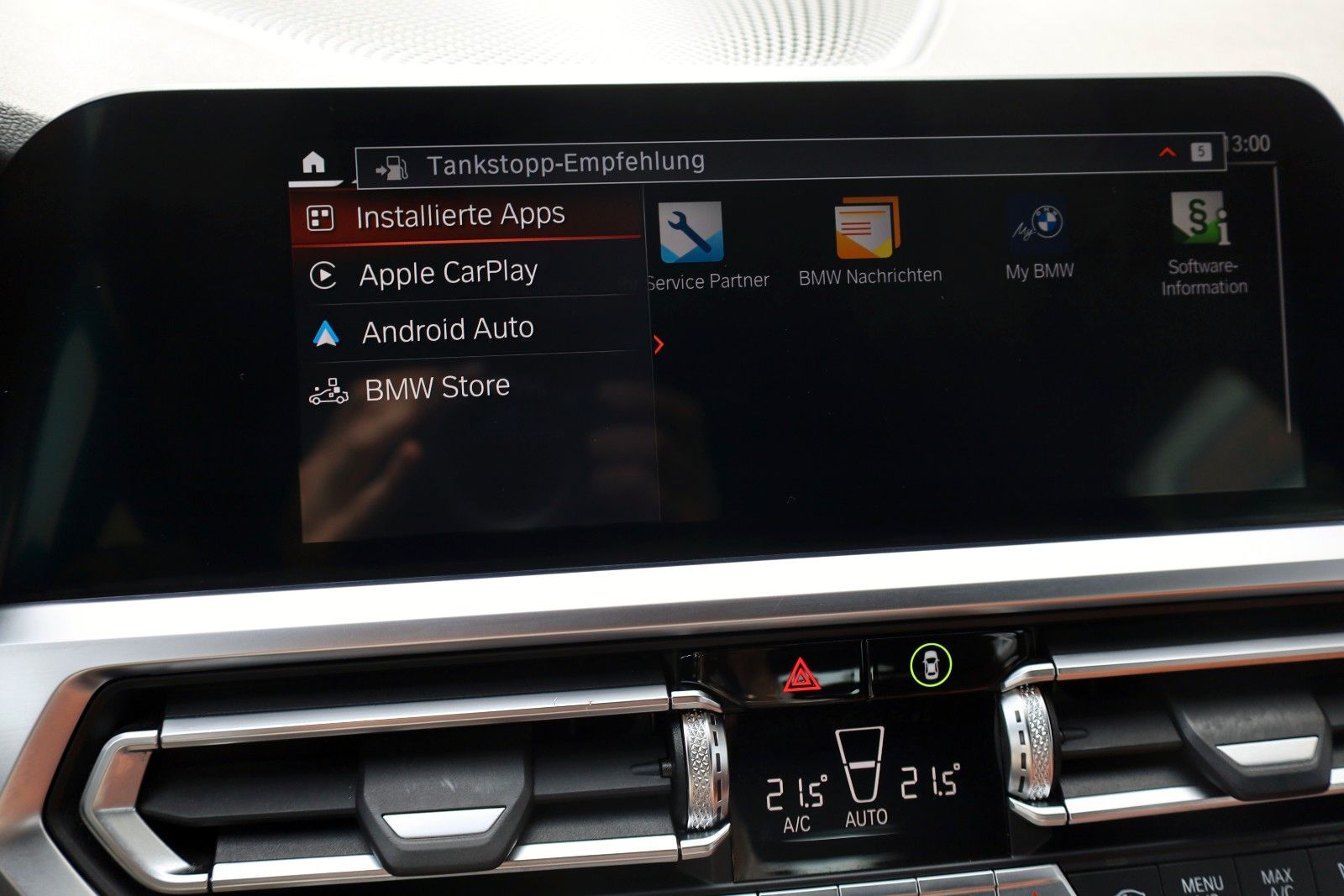 Fahrzeugabbildung BMW 318d Touring Sport Line,Leder,Navi,LED,HUD,AHK e