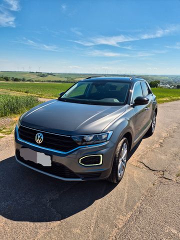 VW T-Roc 2.0 TDI SCR DSG IQ.DRIVE IQ.DRIVE