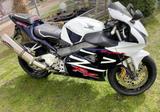 Honda CBR Fireblade 900 SC50 - HONDA RENNSPORT