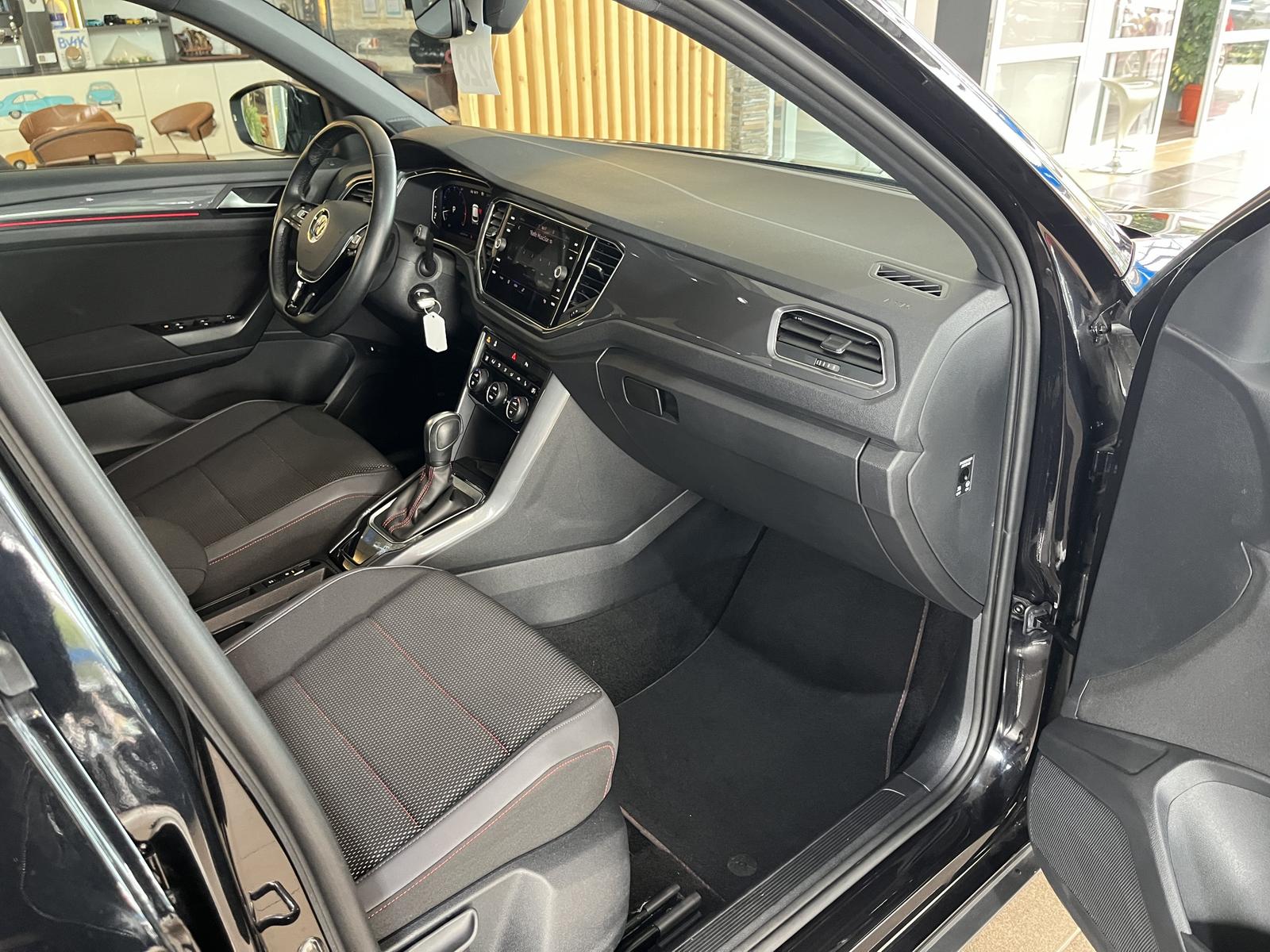 Volkswagen T-Roc Sport Teil-Leder RCam Navi ACC AHK LED SHZ, миниатюра 17