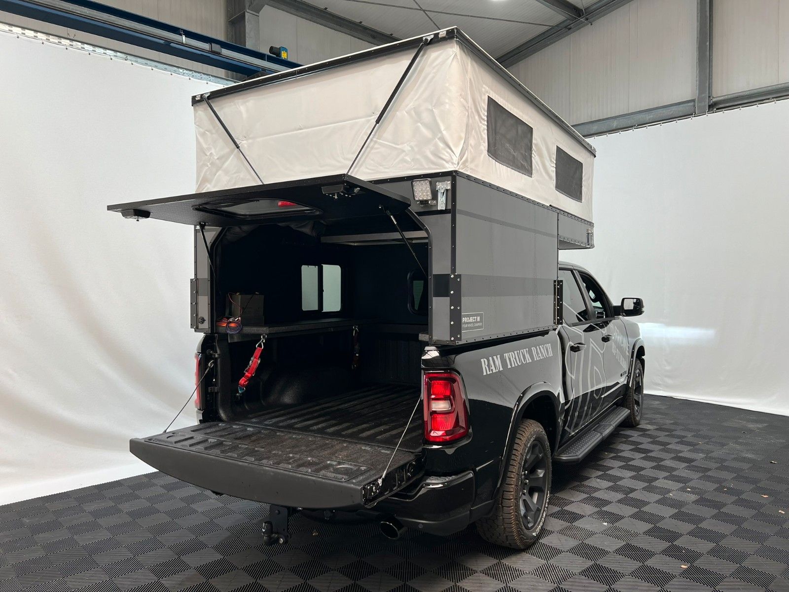 Fahrzeugabbildung Dodge RAM 1500 Big Horn 3.0L *Projekt M Wohnkabine*