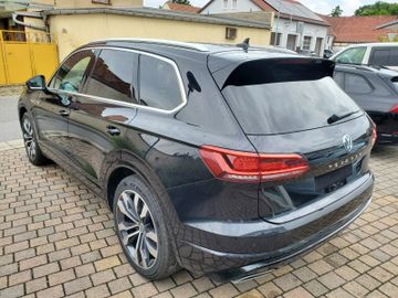 Volkswagen Touareg - 4