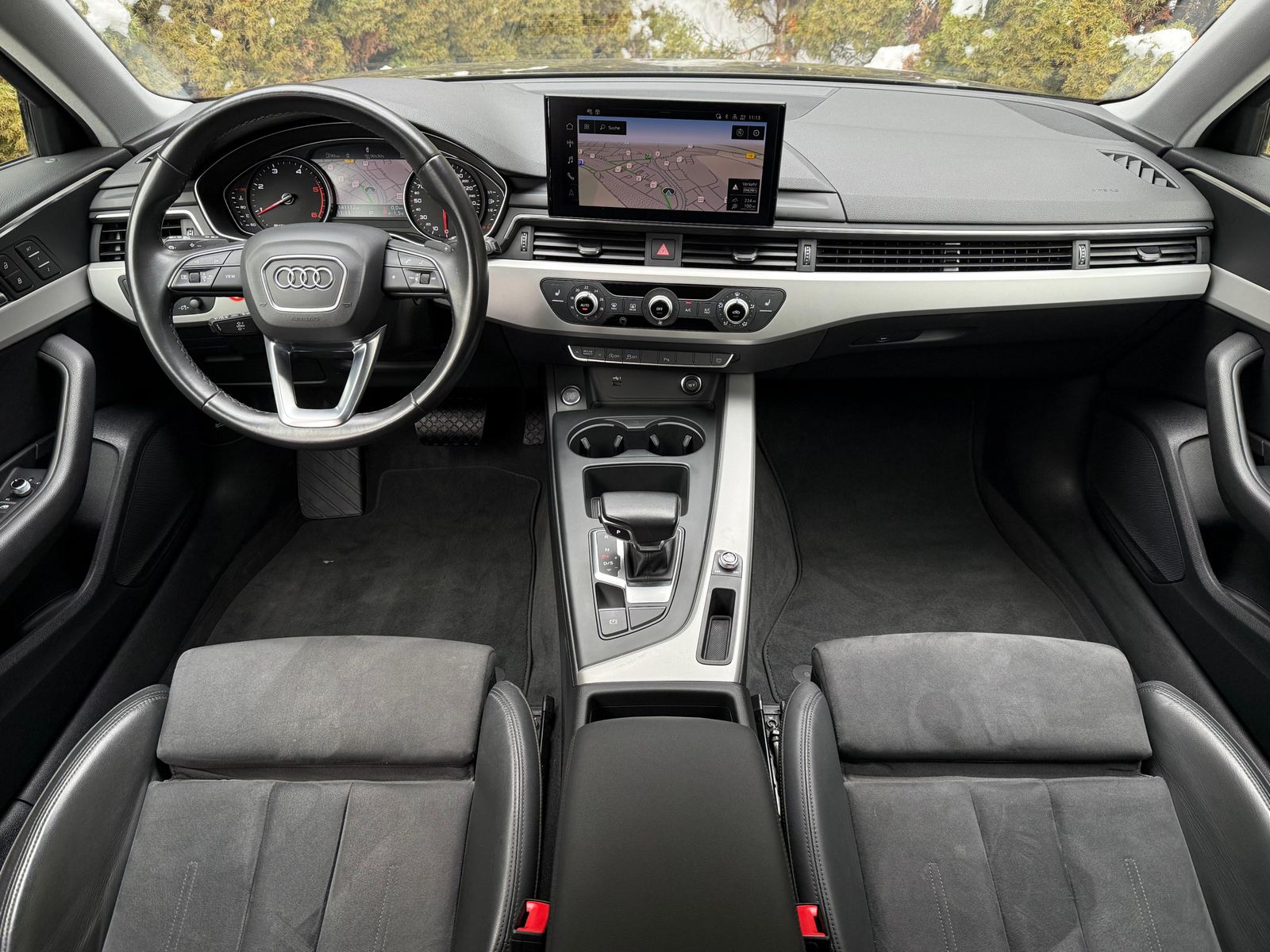 Fahrzeugabbildung Audi A4 Avant 40TDI S-tr LED+NAV+SHZ+AHK+KAM+MEMO+MMI