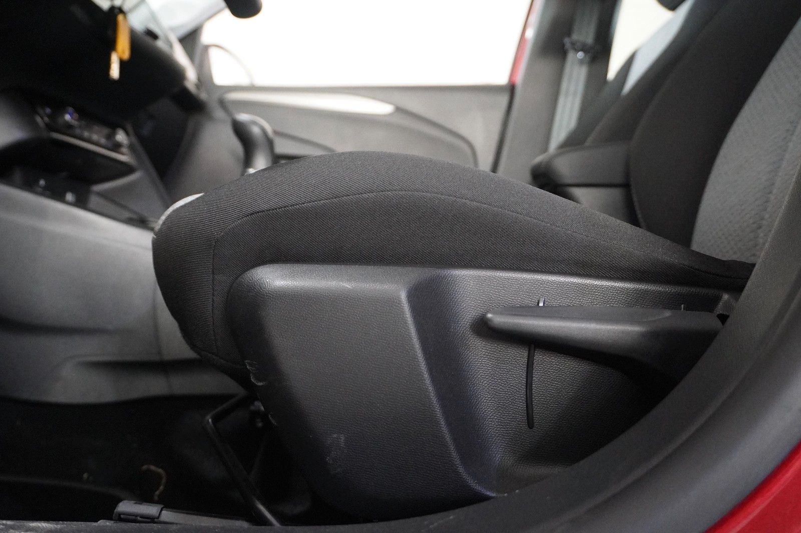 Fahrzeugabbildung Opel Corsa F 1.2 FACELIFT NAVI/LED/KAMERA/VIRT/SH/DAB