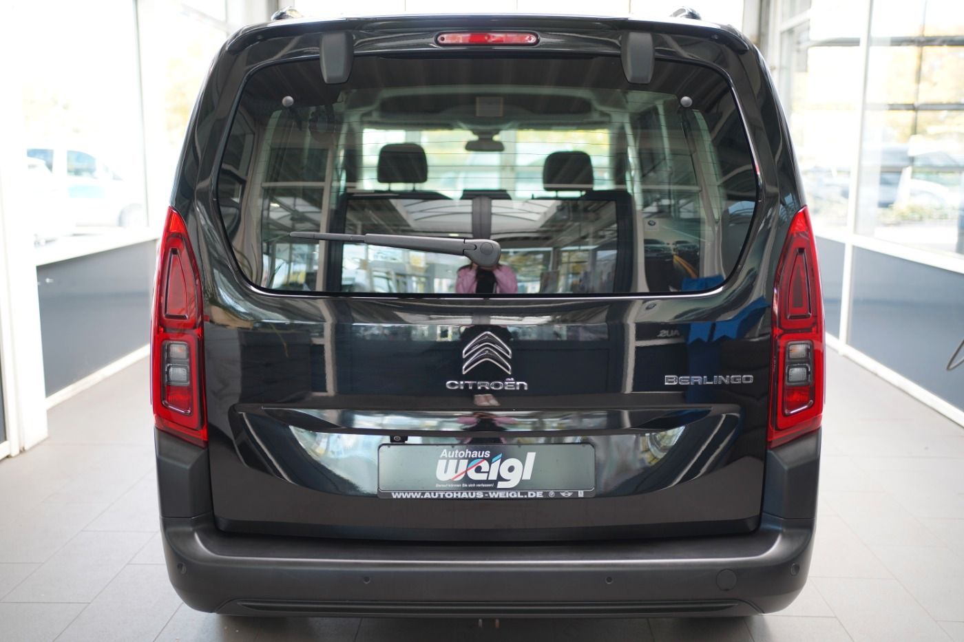 Fahrzeugabbildung Citroën Berlingo XL BlueHDi 130 Shine Standheizung AHK