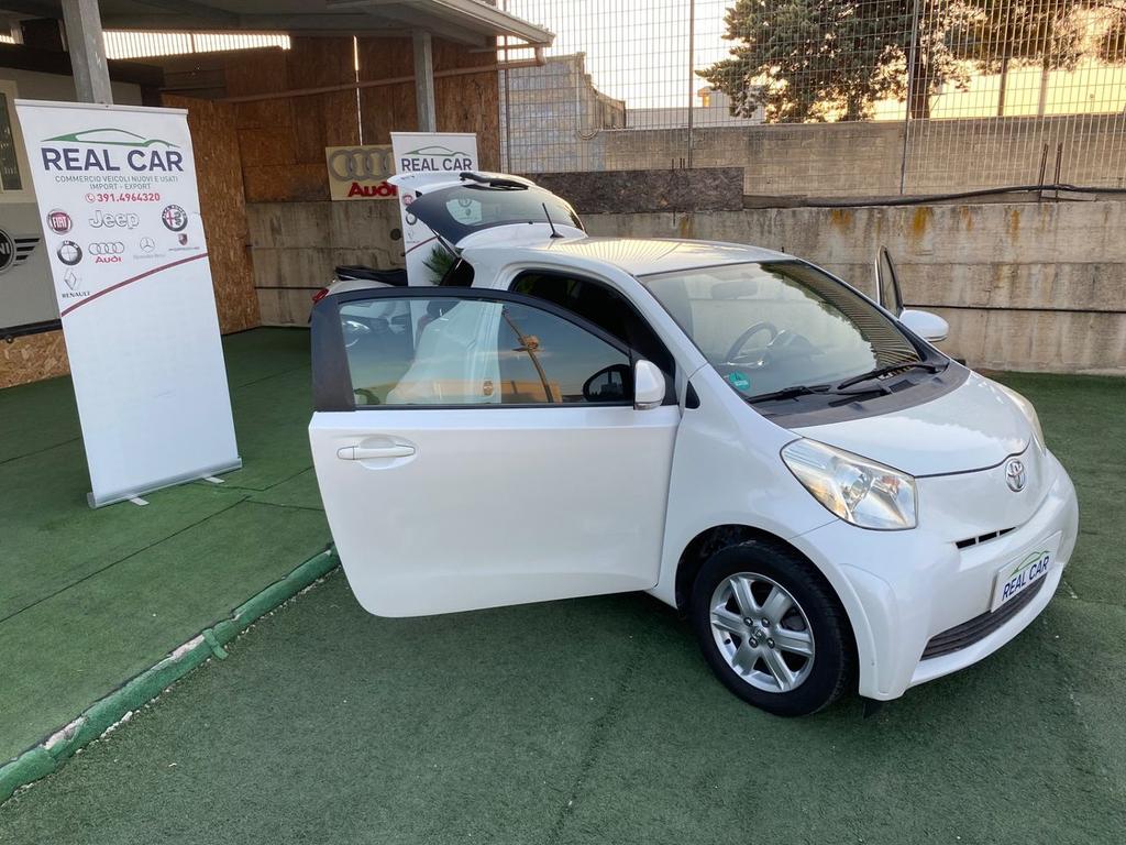 Toyota IQ