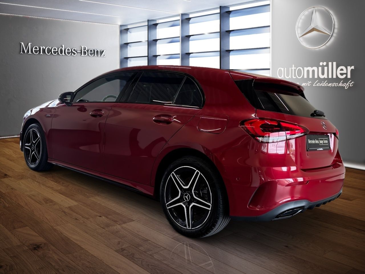 Fahrzeugabbildung Mercedes-Benz A 250 e AMG+NIGHT+MULTIB+BURM+STNDHZ+AMBIENTE++