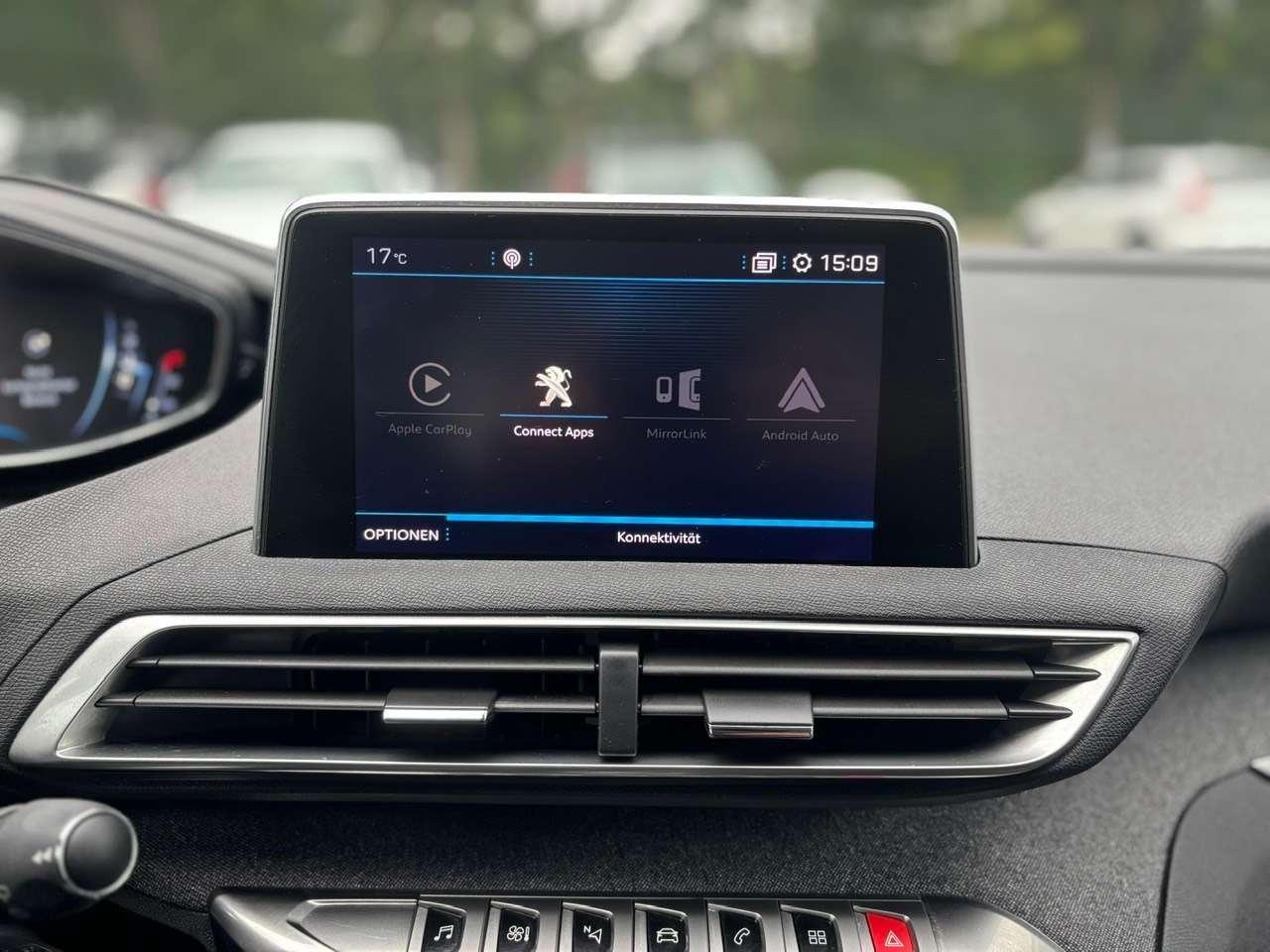 Peugeot 3008 1,2 / e-THP / PureTech / Automatik /  Allur