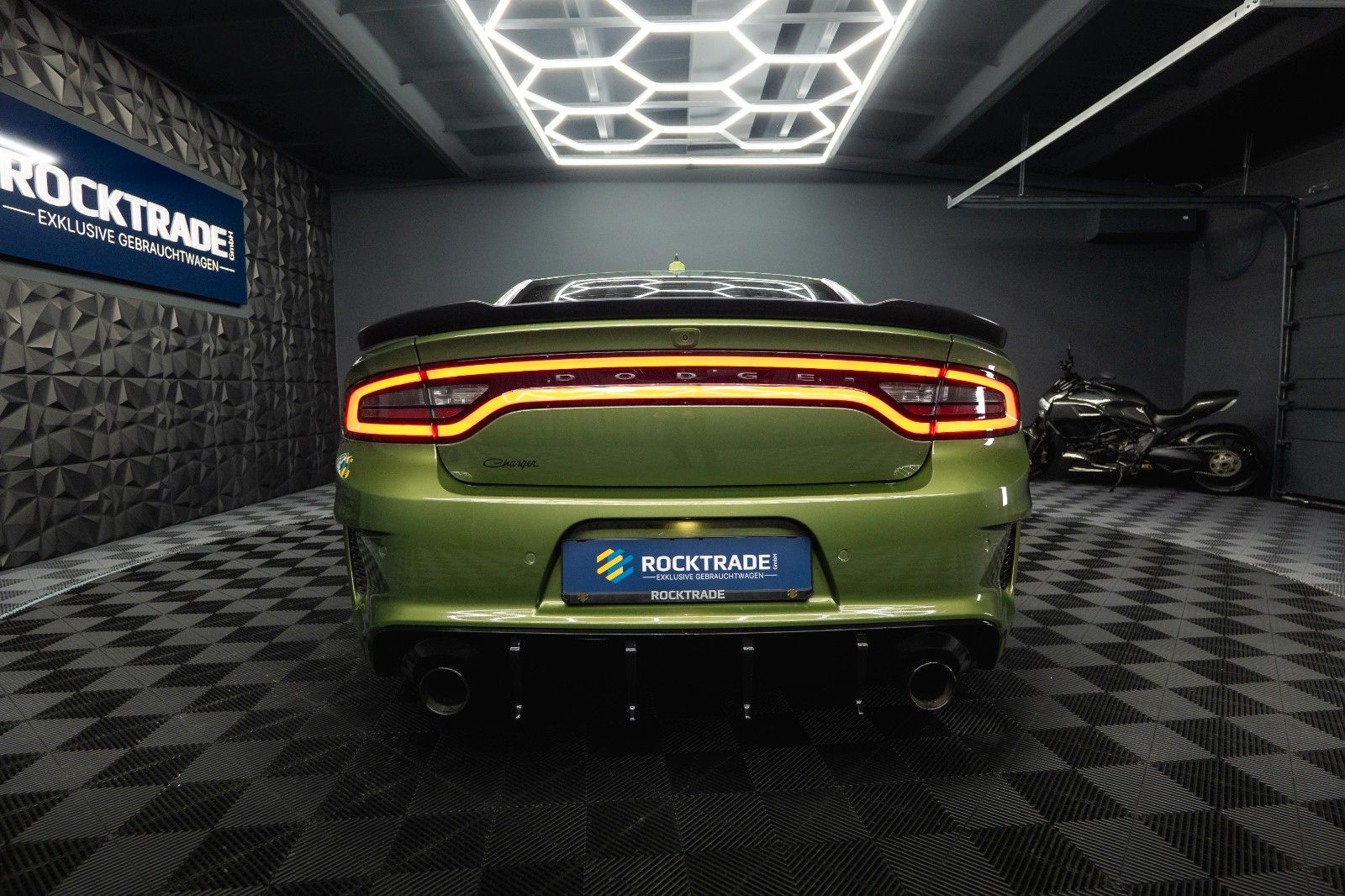 Fahrzeugabbildung Dodge Charger 6.4 V8 SRT 392 SCATPACK SWINGER WIDEBODY