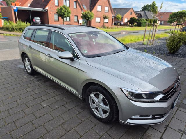 VW Passat Variant