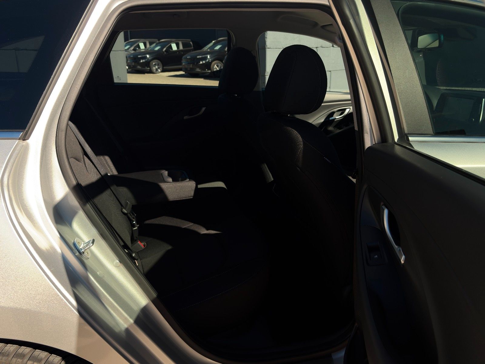 Fahrzeugabbildung Hyundai i30 1.4 T-GDI All Inclusive ACC CAM CarPlay