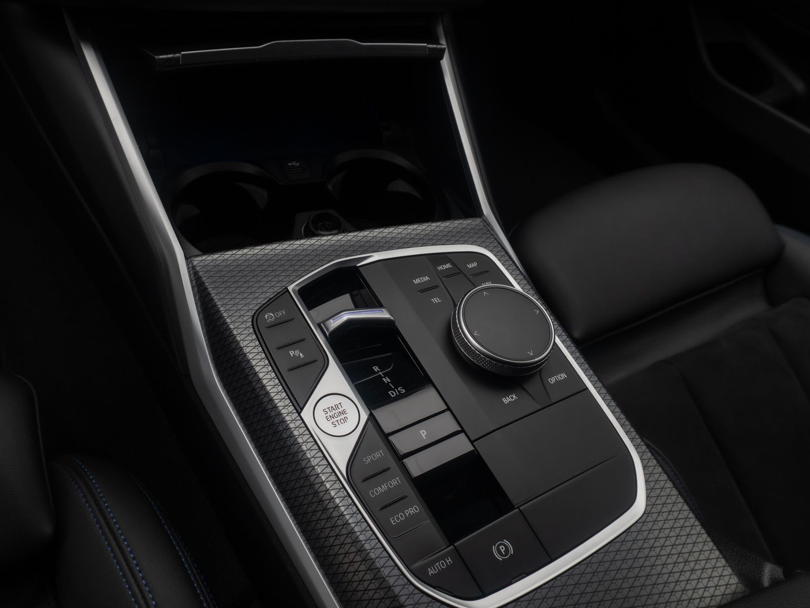 Fahrzeugabbildung BMW M340d xD HUD DAB HiFi AHK Alarm Komfort 19Zoll