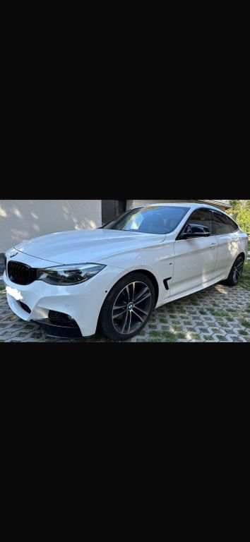 Image of BMW 330