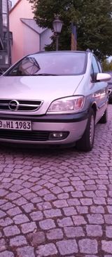 Opel Zafira 1.8 16V Executive - Opel Zafira: Executive