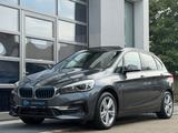 BMW 225 XE*LUXURY*PANO*LEDER*KAM*HARMAN*MEMORY*KEY* - mit Hybrid-Antrieb: Van