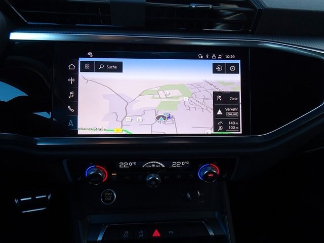 Q3 40 TFSI S Line business quattro