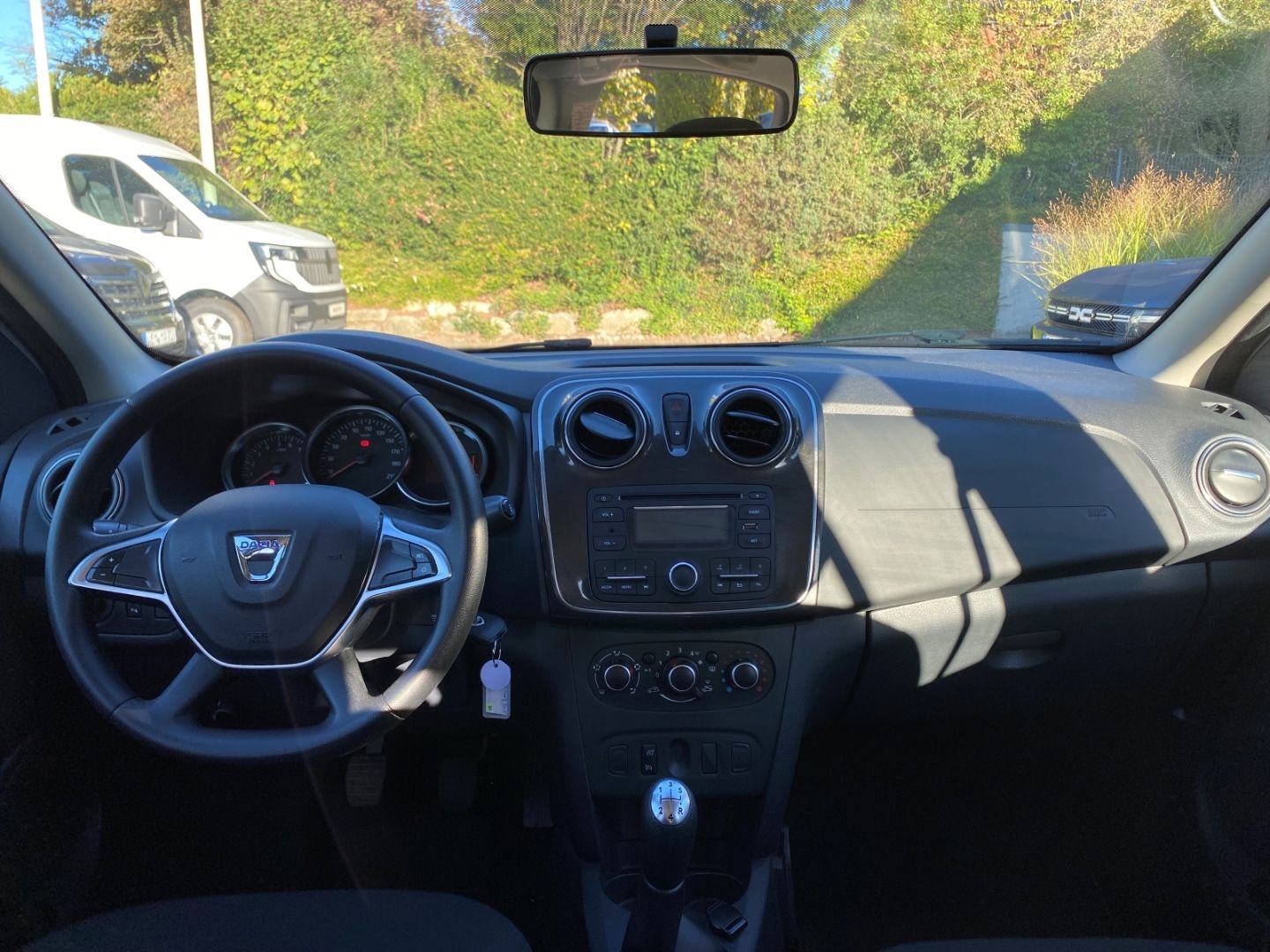 Fahrzeugabbildung Dacia Sandero II Comfort Apple CarPlay Android Auto Fa