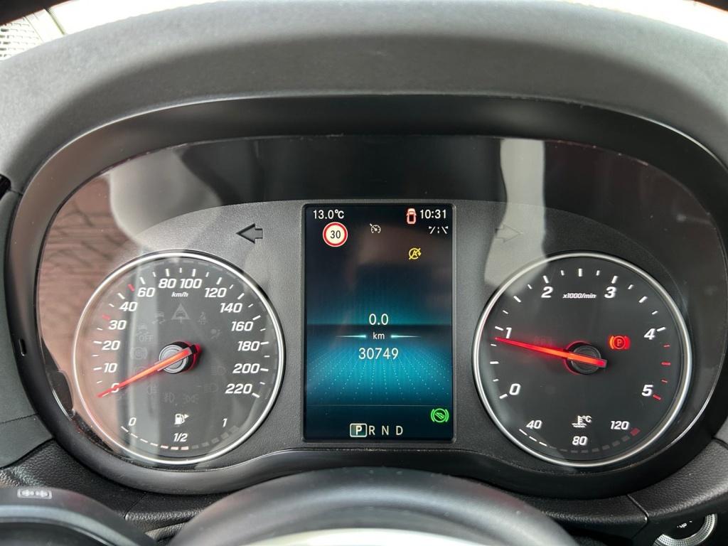 Mercedes-Benz T 180 d PROGRESSIVE EDITION 7GT*LED*AHK*KAM*MBUX