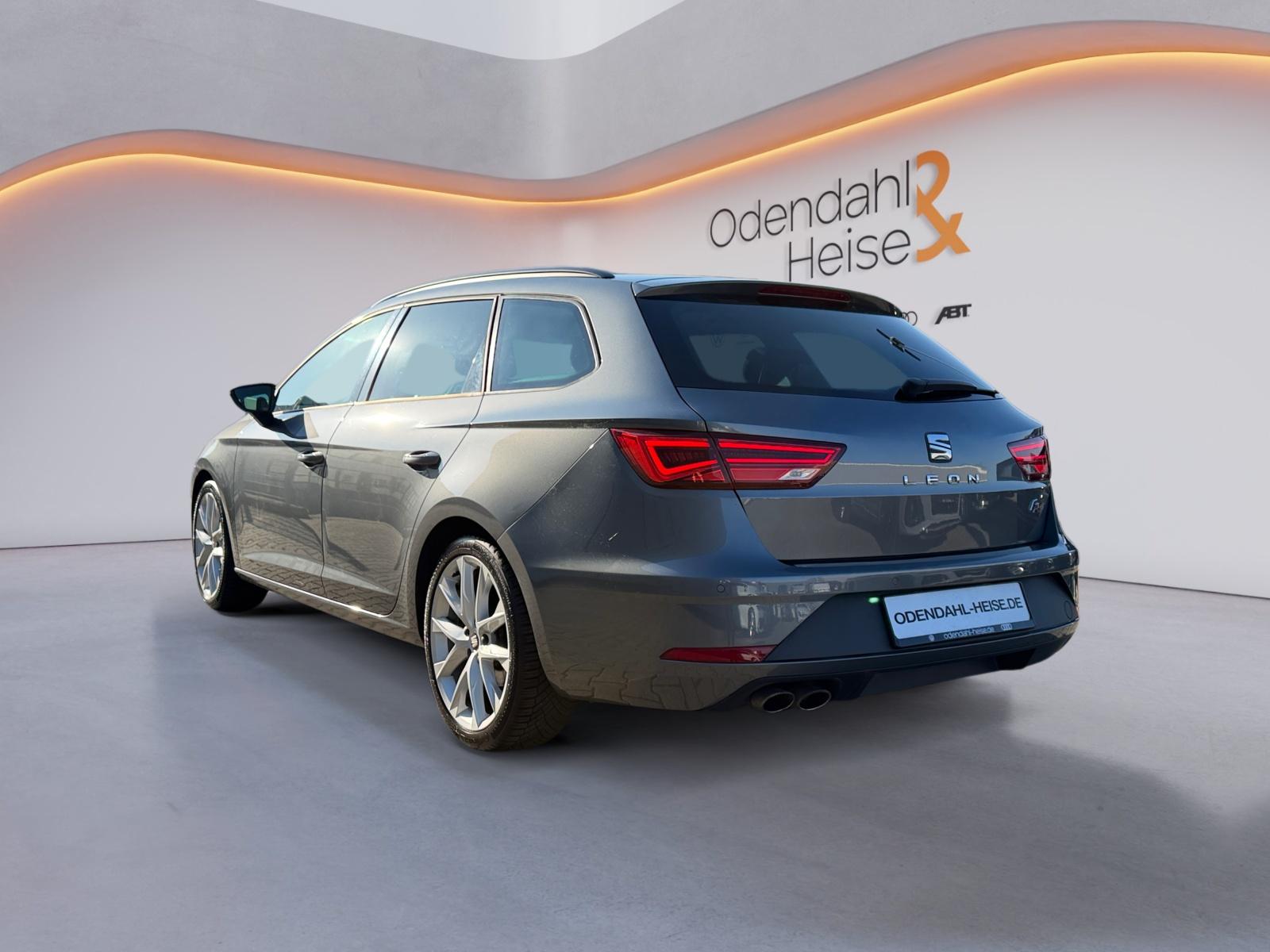 Seat Leon Sportstourer FR 1.4 TSI DSG PANO / NAVI / E