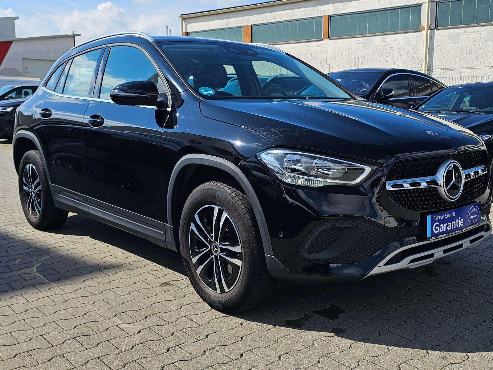 Mercedes-Benz GLA 200 1Hand*Navi*SpurhalteAssis*Abstandtemp*SH