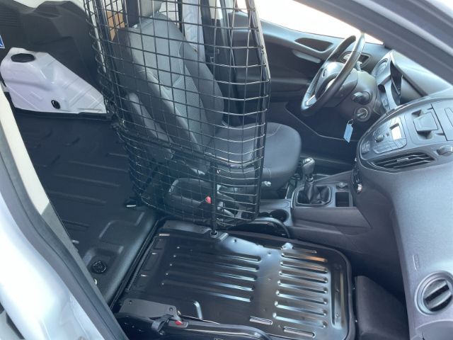 Fahrzeugabbildung Ford Transit Courier 1.0 EcoBoost Trend DAB, Klimaanl