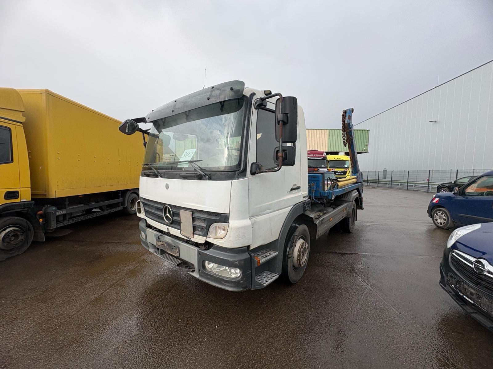 Mercedes-Benz Atego   1526