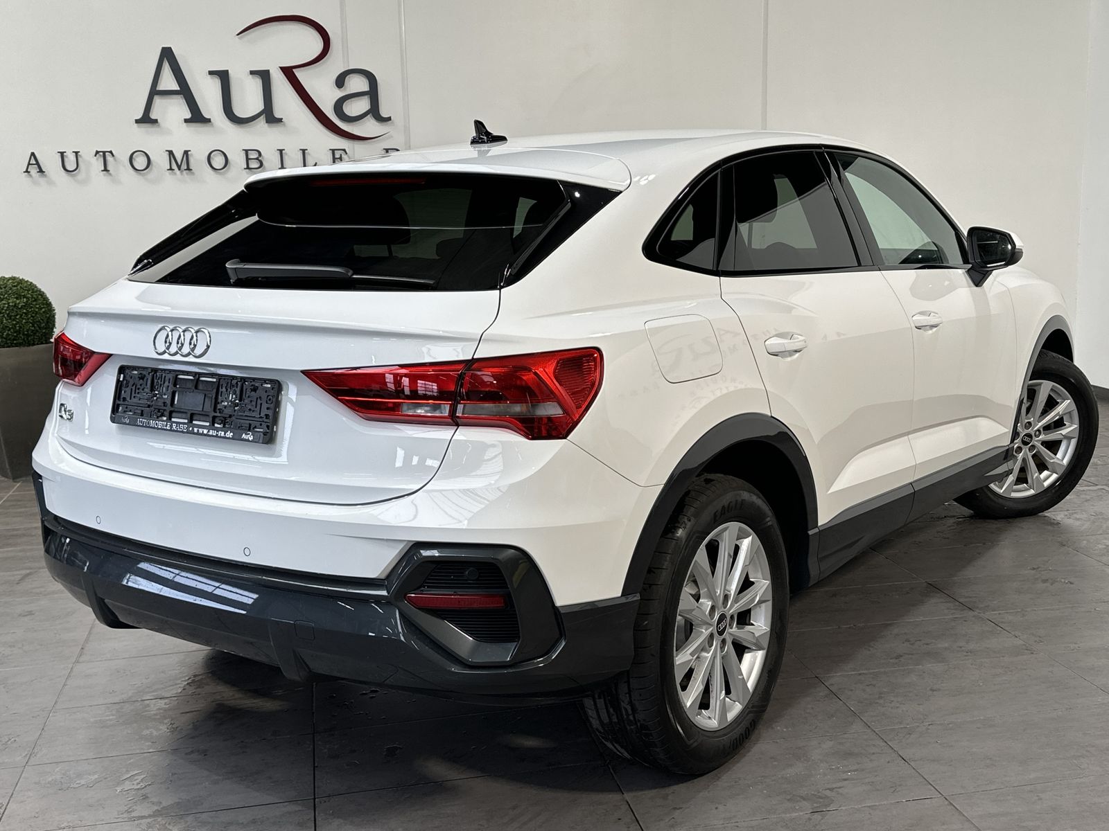 Fahrzeugabbildung Audi Q3 SpB 35 TDI Black-Paket NAV+LED+DAB+V-COCKPIT