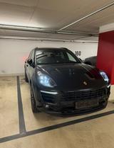 Porsche Macan S  - Porsche Macan Gebrauchtwagen in Hamburg