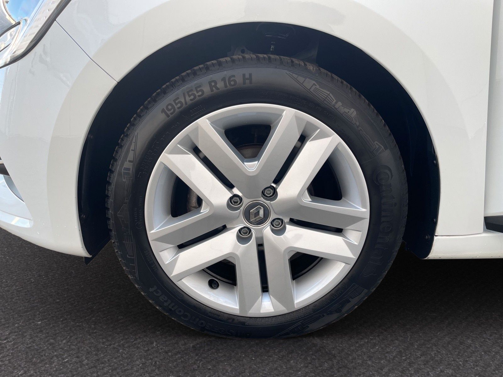 Fahrzeugabbildung Renault Clio Business Edition