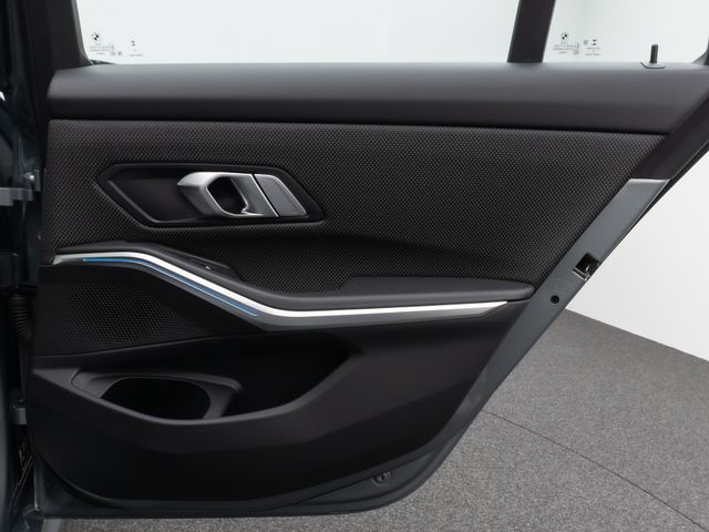 Foto Nummer 33: BMW 320d
