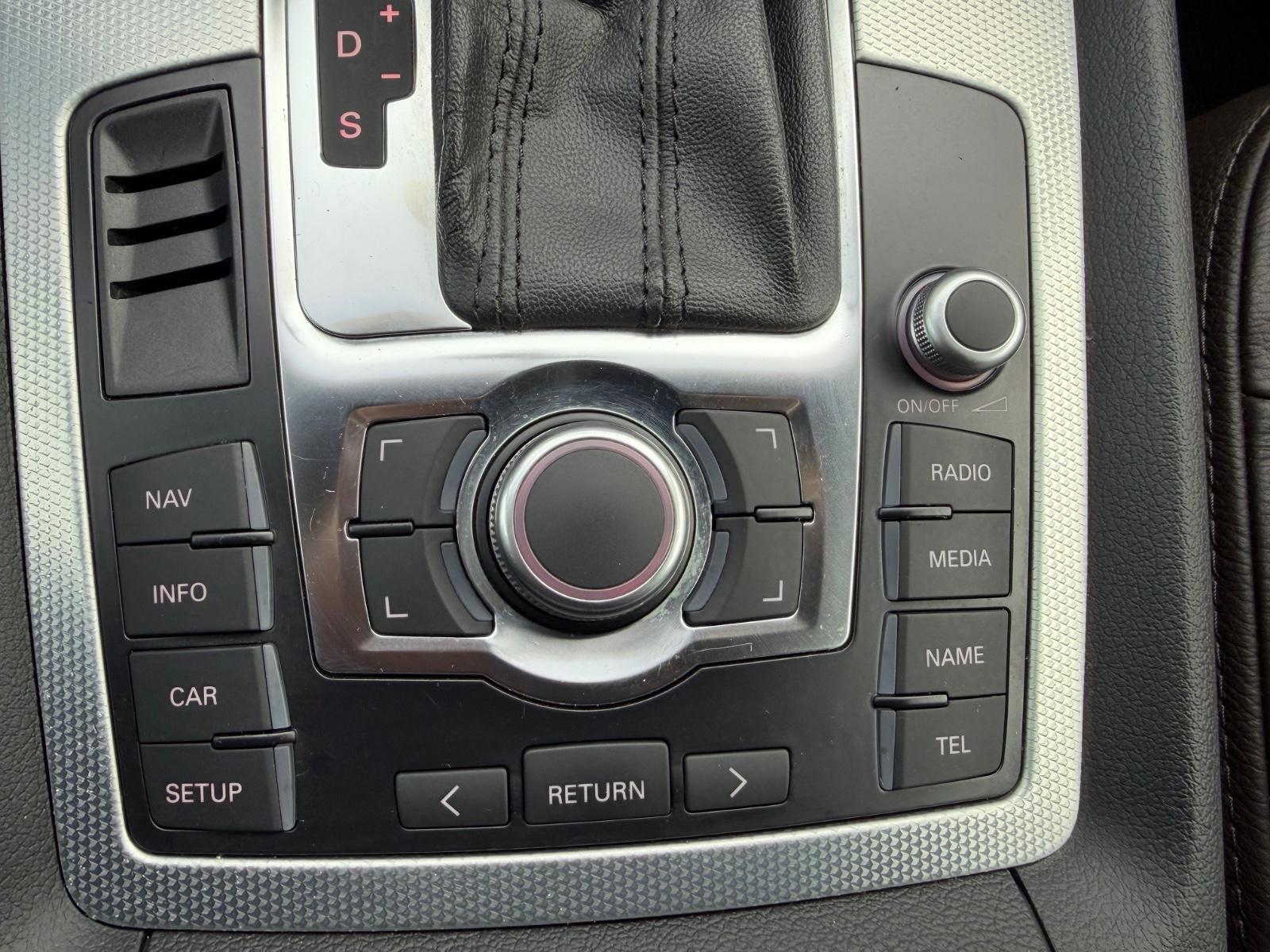 Audi Q7 3.0 TDI V6 240ch quattro Tiptronic Cuir Chauffage stationnaire Caméra Xénon GPS Attelage Sièges chauffants