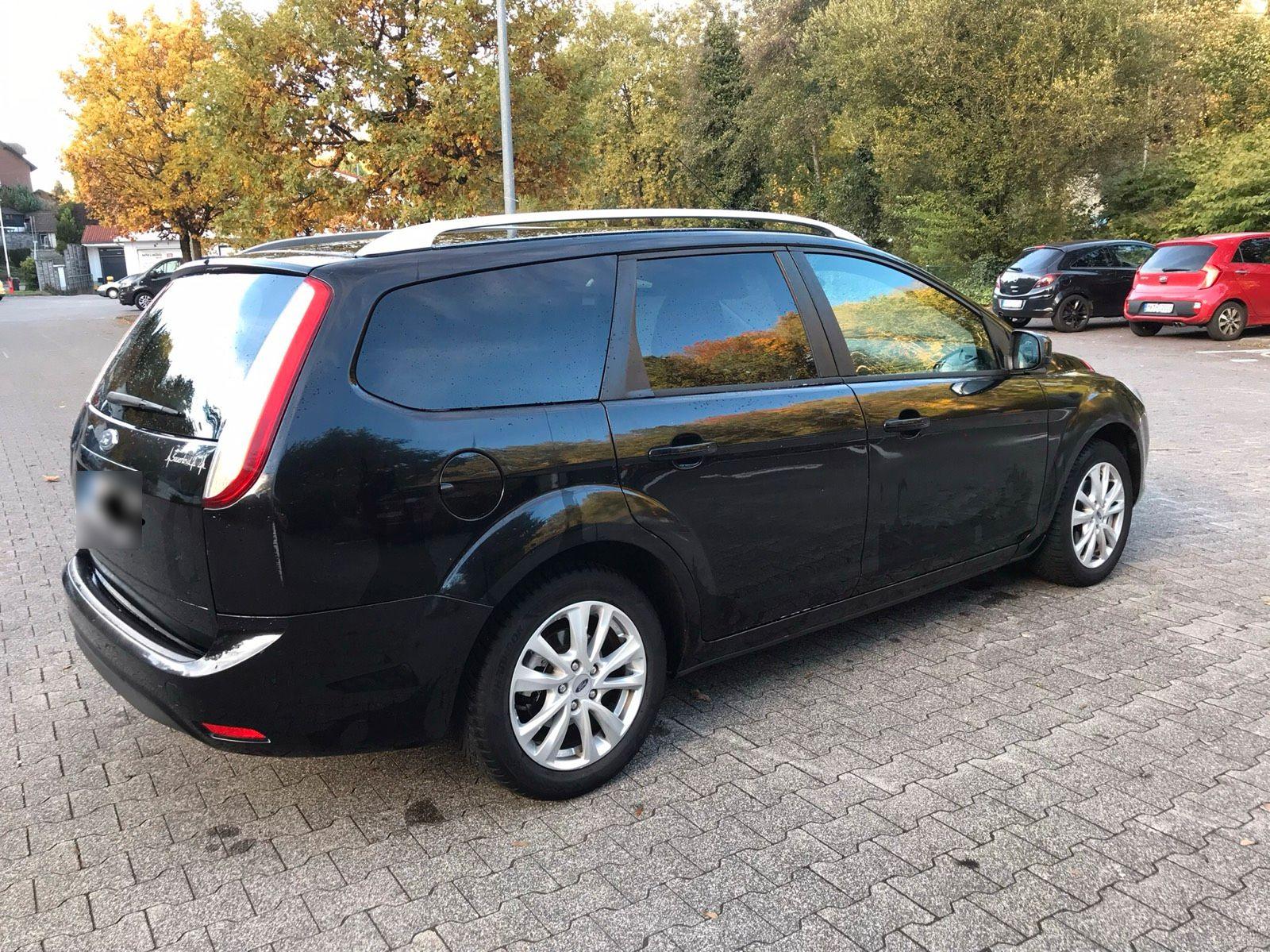 Ford Focus 2009 — photo 8