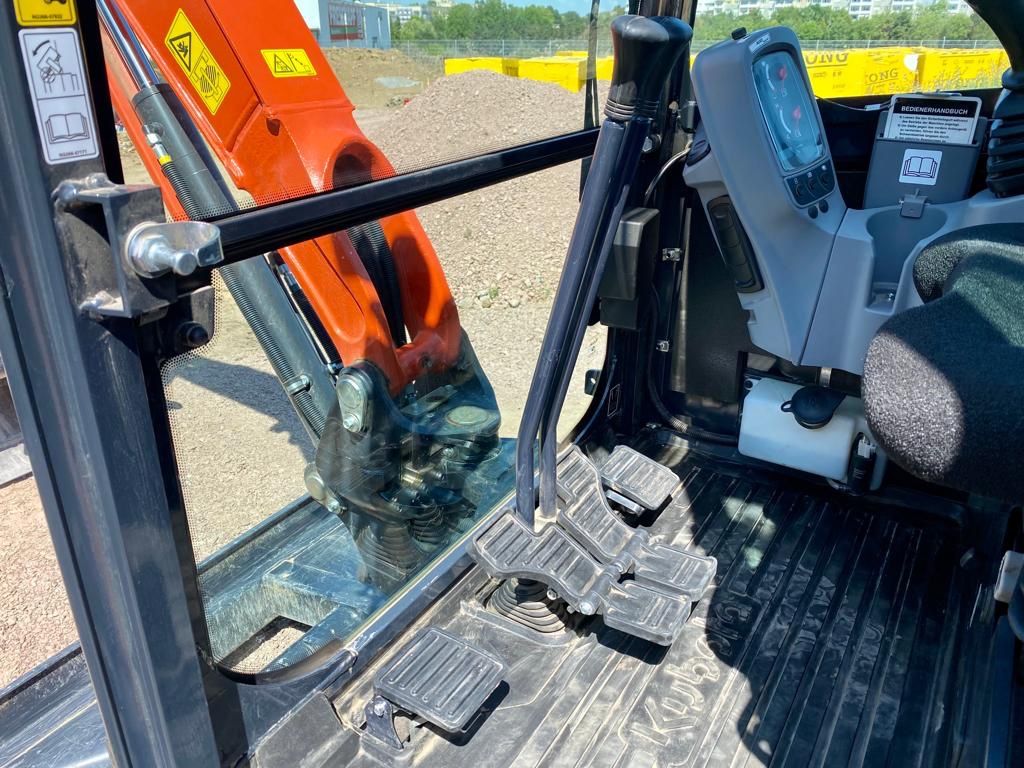 KUBOTA KX030-4 High Spec Kompaktbagger LÖFFELPAKET