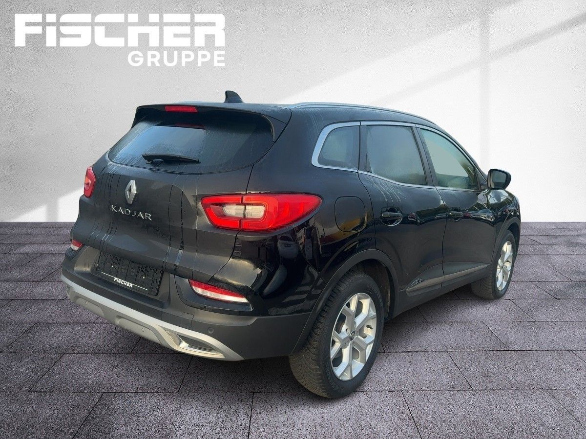Fahrzeugabbildung Renault Kadjar LIM. Del.TCe 140 EDC Kamera SHZ Navi GJR