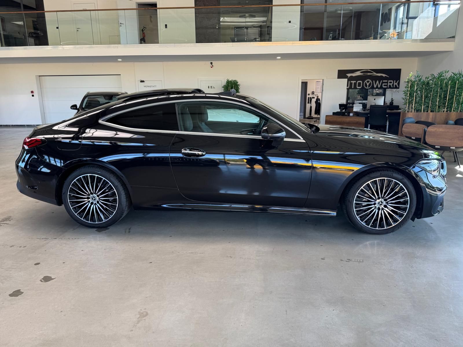 Mercedes-Benz CLE Coupe 200 4M AMG Massage Standheizung Pano D foto 3
