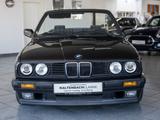 BMW 320i Cabrio E30 - BMW 320: Roadster, E30