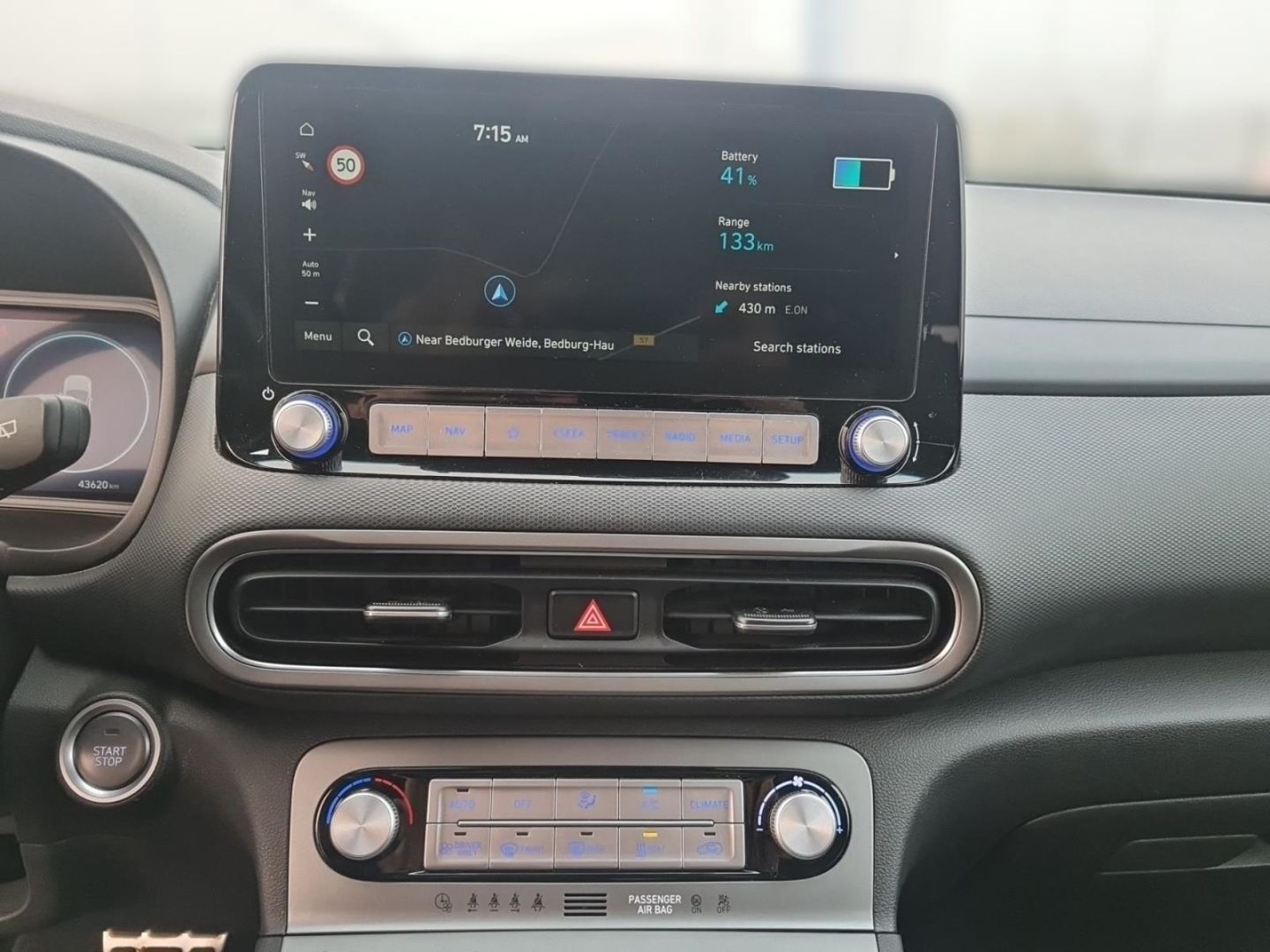 Fahrzeugabbildung Hyundai KONA Elektro 2WD MY23 (100kW) ADVANTAGE-Paket