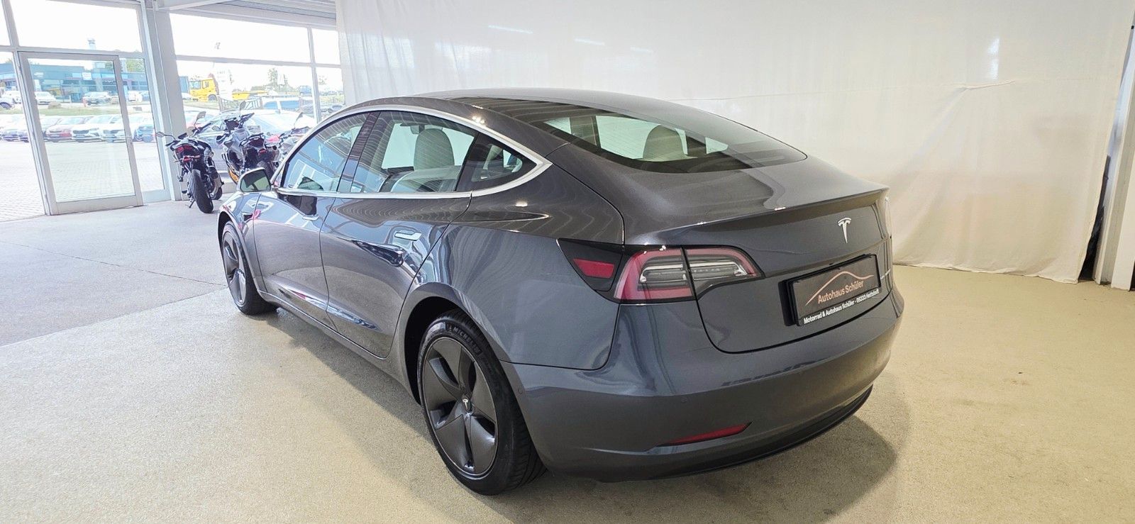 Tesla Model 3 Long Range Dual AWD imagem 3
